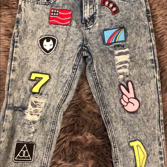 Daisy Street Acid Wash  Patch Mom Jean - Picture 6 of 8